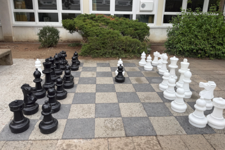 Outdoor-Schachfeld